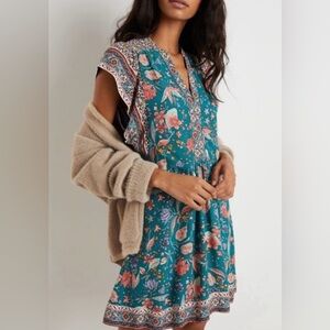 Anthropologie Zenia Flutter Sleeve V-Neck Mini Floral Dress